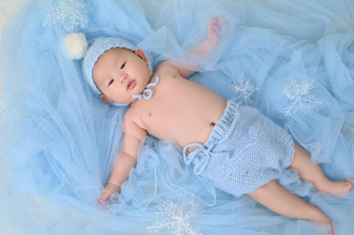 丹东两个半月宝宝发育标准